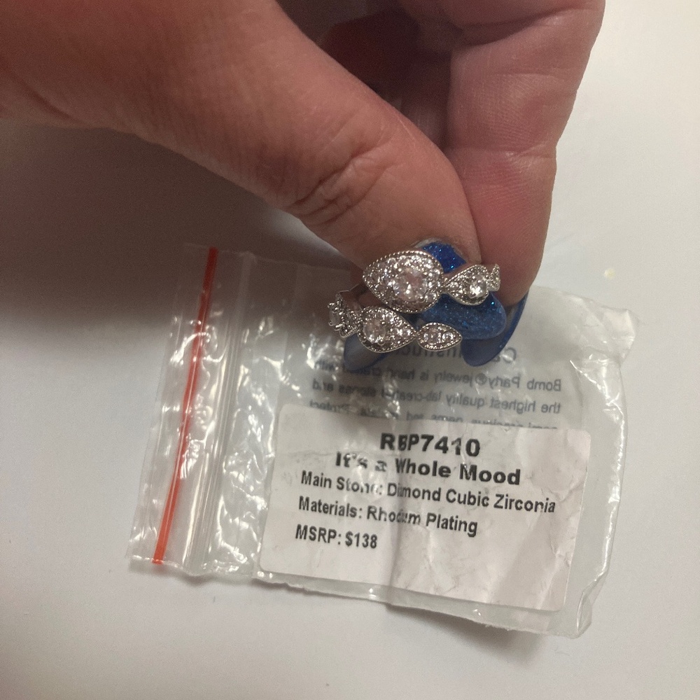 Bomb Party Diamond Cubic Zirconia Ring NWOT Size6